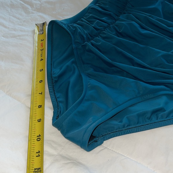 Shape + Style by Aqua Green UPF 50 Sweetheart Neck Seamed 1 Piece Swimsuit Sz 6 - Picture 14 of 16